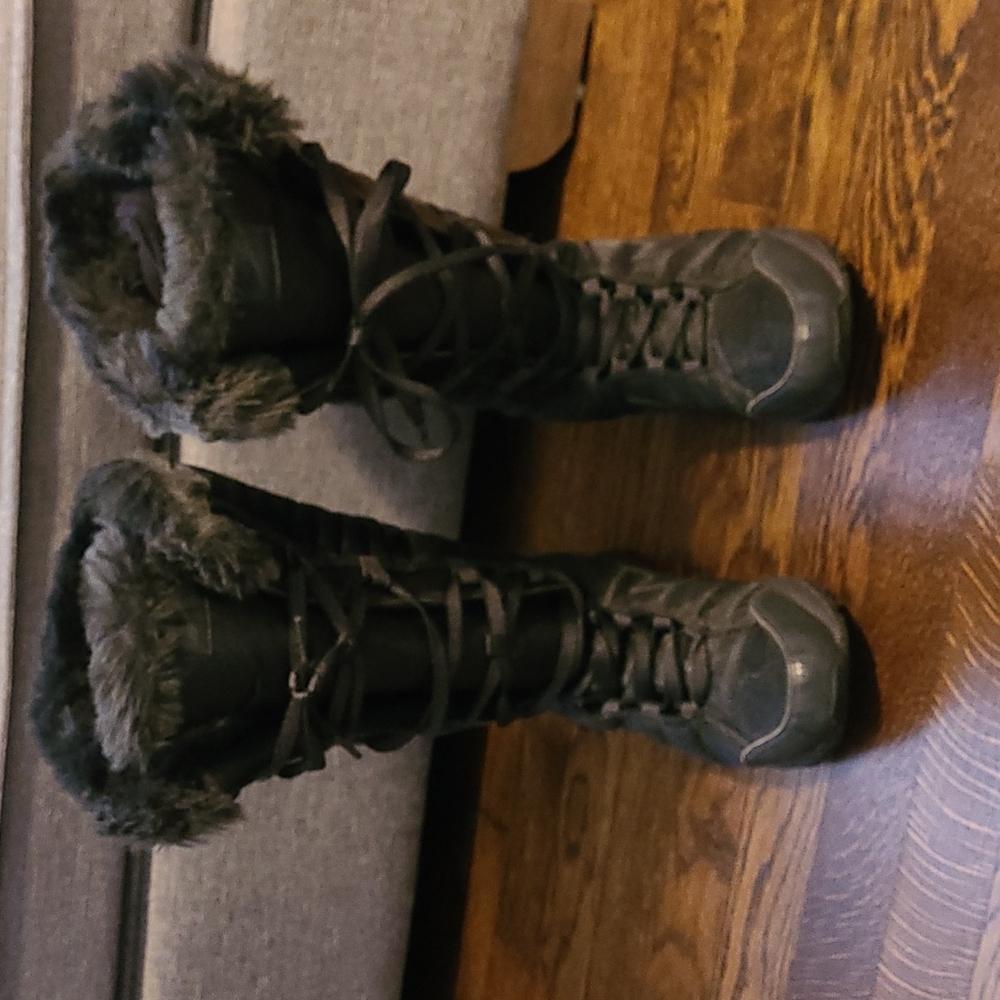 Rare Nike sneaker boots
